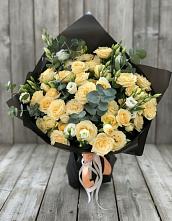 Букет цветов из:  Розы и Лизиантусы в Туринске