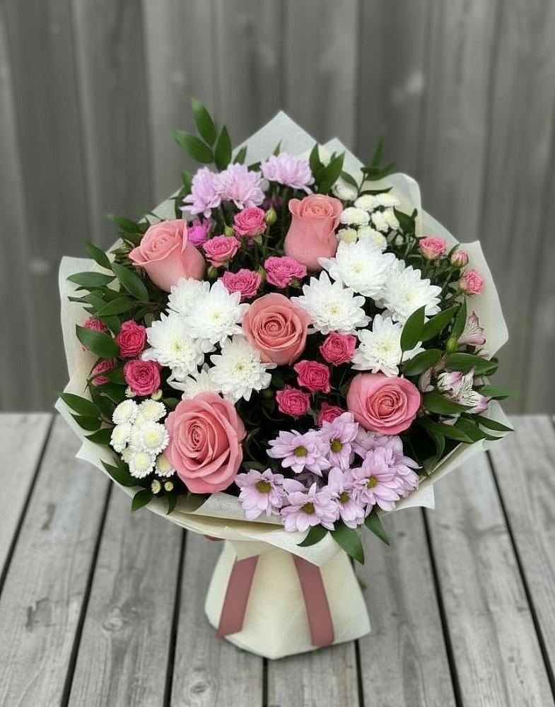Букет цветов из: Альстромерии, Гвоздики, Розы и Хризантемы в Туринске