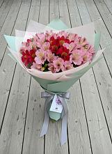 Букет цветов из:  Альстромерии #REPLACE_PRED# Туринске