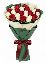 Букет Микс из красных и белых роз #REPLACE_PRED# Туринске