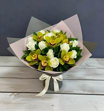 Букет цветов из:  Орхидеи и Розы в Туринске