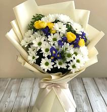 Букет цветов из:  Ирисы, Хризантемы и Розы #REPLACE_PRED# Туринске