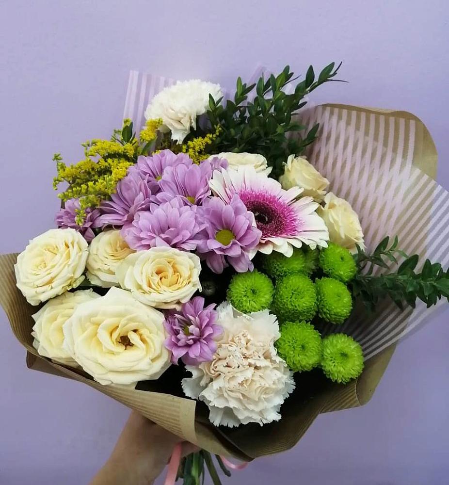 Букет цветов из: Хризантемы, Розы, Гвоздики и Герберы в Туринске